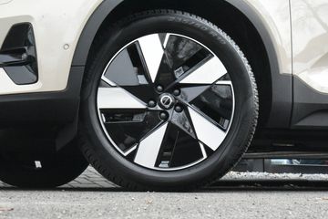 Voertuigafbeelding 10