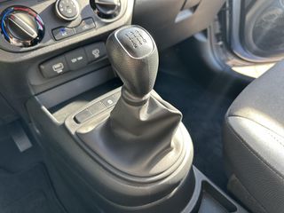 Voertuigafbeelding 17