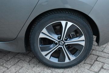 Voertuigafbeelding 4