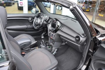 Voertuigafbeelding 16