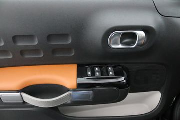 Voertuigafbeelding 32