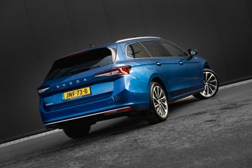 Voertuigafbeelding 8