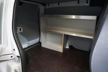 Voertuigafbeelding 12