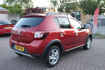 Voertuigafbeelding 4