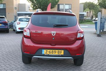 Voertuigafbeelding 5