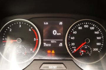 Voertuigafbeelding 11