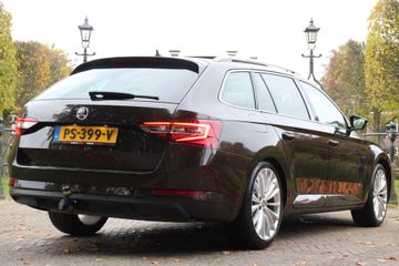 Voertuigafbeelding 2