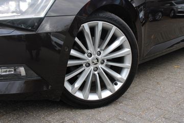 Voertuigafbeelding 44