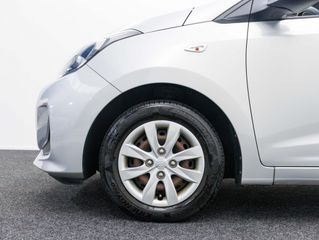 Voertuigafbeelding 6