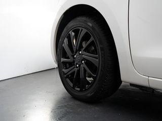 Voertuigafbeelding 25