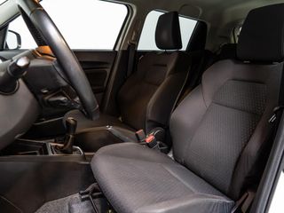 Voertuigafbeelding 8