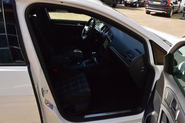 Voertuigafbeelding 8