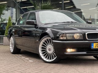 Voertuigafbeelding 6