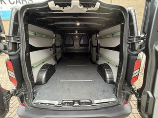 Voertuigafbeelding 12