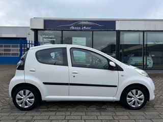 Voertuigafbeelding 8