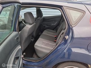 Voertuigafbeelding 9