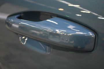 Voertuigafbeelding 9