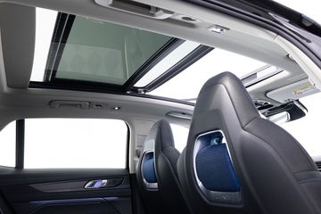 Voertuigafbeelding 8