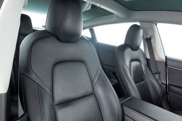 Voertuigafbeelding 4