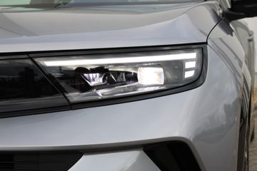 Voertuigafbeelding 12