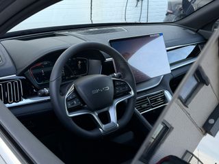 Voertuigafbeelding 8