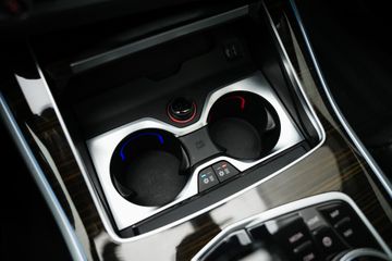 Voertuigafbeelding 36