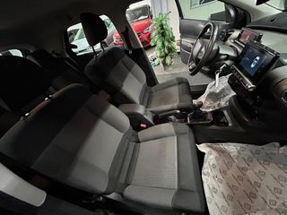 Voertuigafbeelding 12