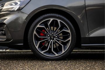 Voertuigafbeelding 8