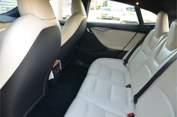 Voertuigafbeelding 11