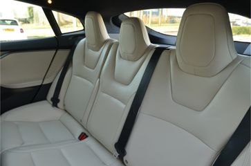 Voertuigafbeelding 12