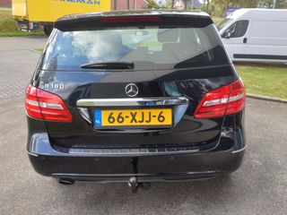 Voertuigafbeelding 4