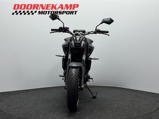 Voertuigafbeelding 4