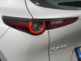 Voertuigafbeelding 6