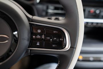 Voertuigafbeelding 18