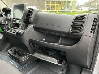 Voertuigafbeelding 27