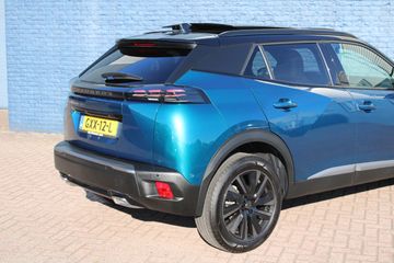 Voertuigafbeelding 12