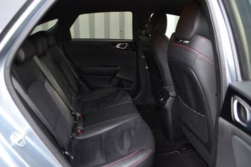 Voertuigafbeelding 12