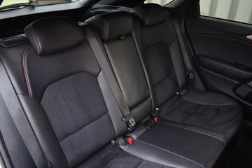 Voertuigafbeelding 13