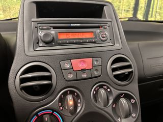 Voertuigafbeelding 12