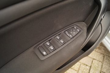 Voertuigafbeelding 12