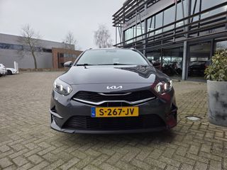 Voertuigafbeelding 6