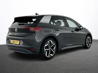 Voertuigafbeelding 3