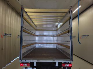 Voertuigafbeelding 4