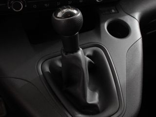 Voertuigafbeelding 16