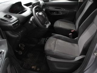 Voertuigafbeelding 8