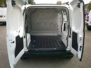 Voertuigafbeelding 16