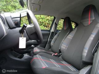 Voertuigafbeelding 6