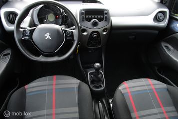 Voertuigafbeelding 8