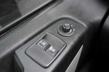 Voertuigafbeelding 14