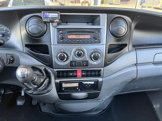 Voertuigafbeelding 12